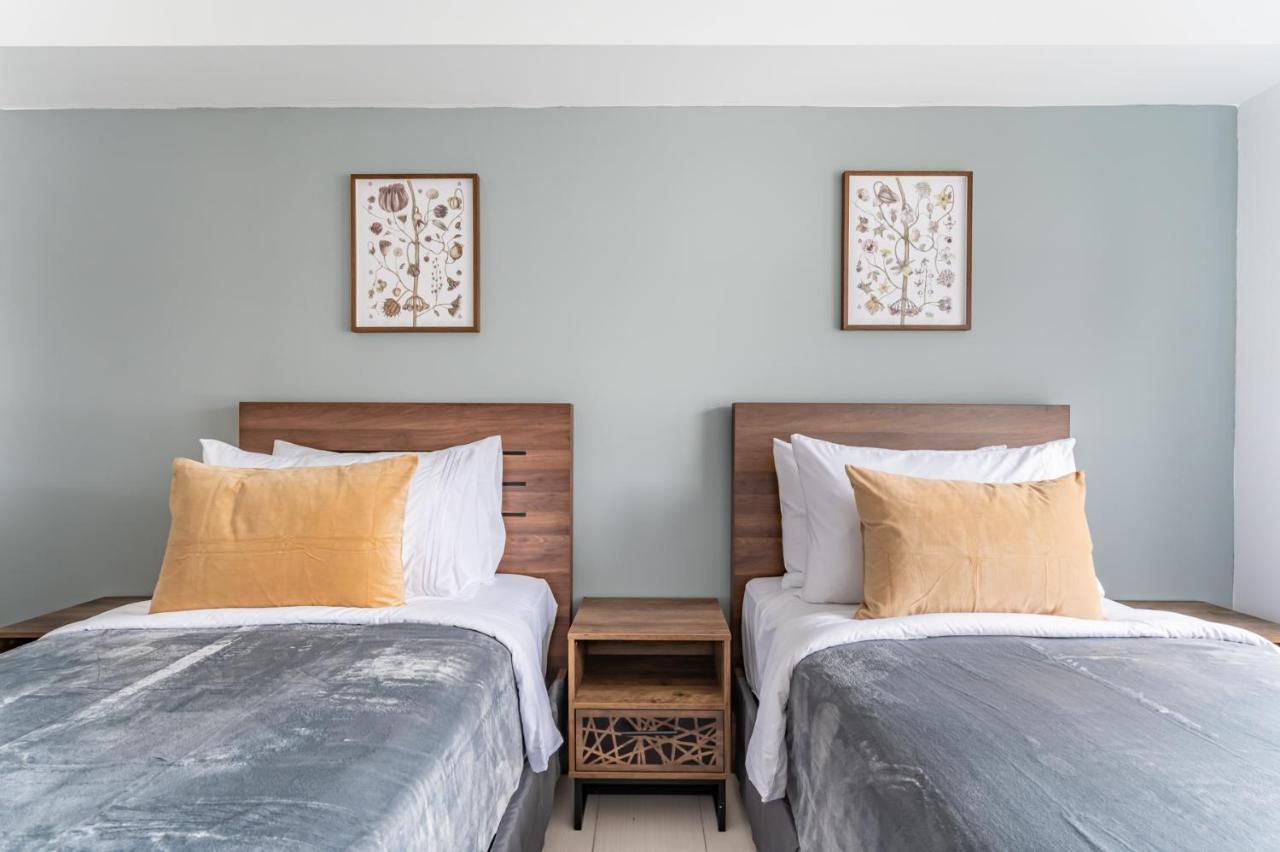 Kensington Place Apartments Toronto Bagian luar foto